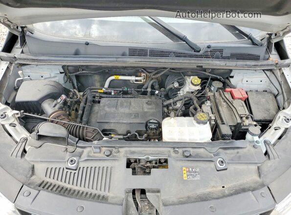 KL7CJNSB3MB360554 2021 CHEVROLET TRAX Silver Rear interior view