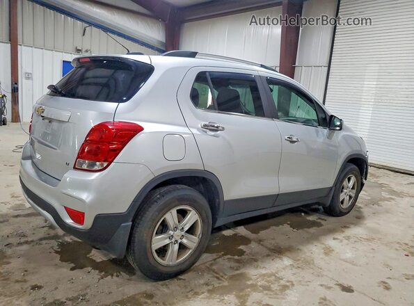 KL7CJPSB0HB134778 2017 CHEVROLET TRAX Серебряный Задняя правая четверть