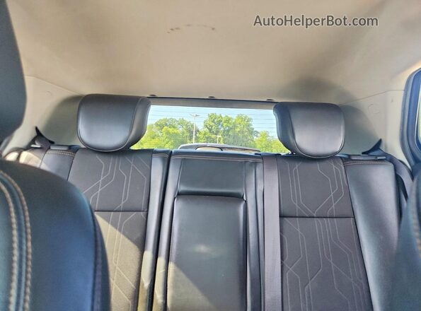 KL7CJPSB0JB712075 2018 CHEVROLET TRAX Белый Вид задних сидений