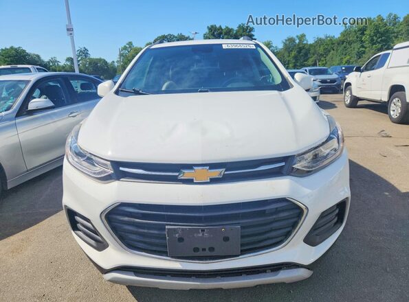 KL7CJPSB0JB712075 2018 CHEVROLET TRAX Белый Вид спереди