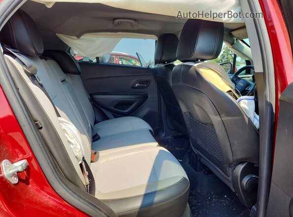 KL7CJPSB2MB334295 2021 CHEVROLET TRAX Red Սալոնի հետևի տեսք