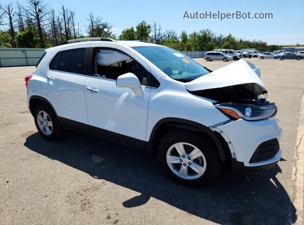 KL7CJPSB3LB039169 2020 CHEVROLET TRAX White Передня права чверть