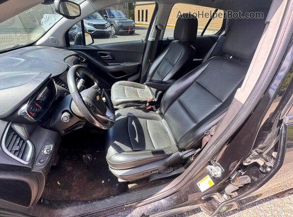 KL7CJPSB3MB327677 2021 CHEVROLET TRAX Black ძრავის განყოფილების ხედი