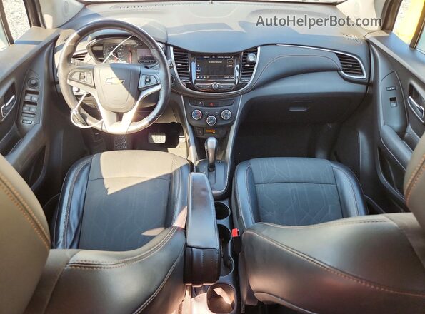 KL7CJPSB4JB609922 2018 CHEVROLET TRAX Silver 