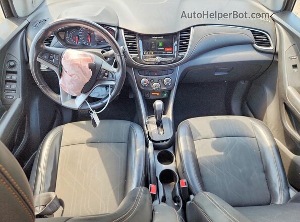 KL7CJPSB6KB834277 2019 CHEVROLET TRAX Белый Вид панели приборов
