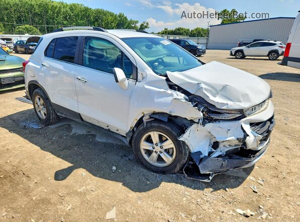 KL7CJPSB6KB834277 2019 CHEVROLET TRAX Белый Передняя правая четверть