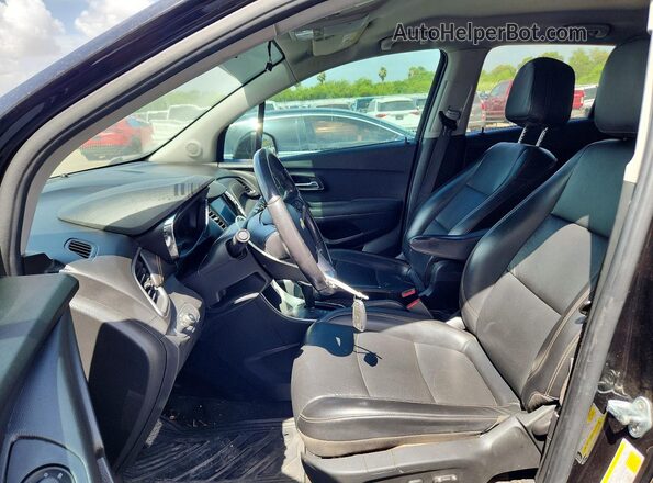 KL7CJPSB6LB351535 2020 CHEVROLET TRAX Черный Вид салона спереди