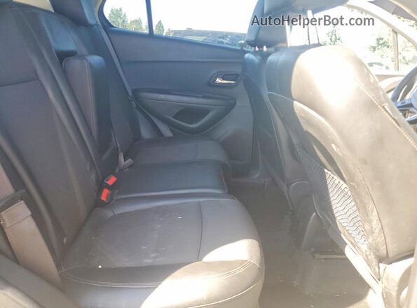 KL7CJPSB7MB325415 2021 CHEVROLET TRAX Charcoal Rear interior view