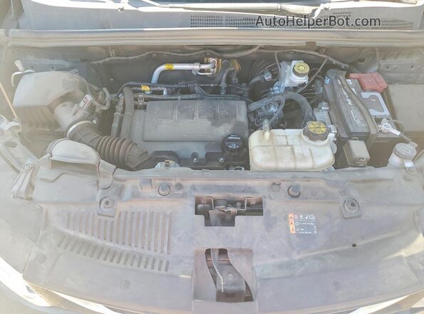 KL7CJPSB7MB325415 2021 CHEVROLET TRAX Charcoal Engine compartment view