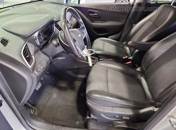 KL7CJPSB9KB830367 2019 CHEVROLET TRAX Silver Widok wnętrza z przodu