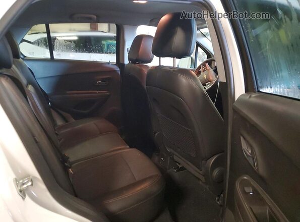 KL7CJPSB9LB021016 2020 CHEVROLET TRAX White უკანა სალონის ხედი