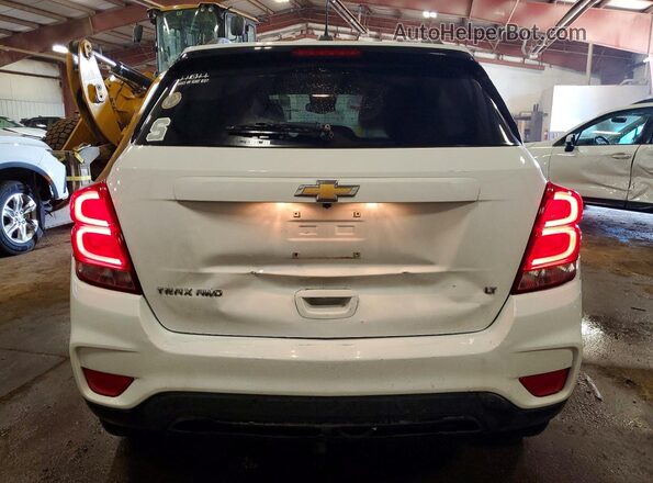 KL7CJPSB9LB021016 2020 CHEVROLET TRAX White უკანა ხედი