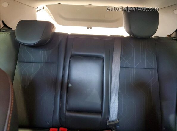 KL7CJPSM0NB510621 2022 CHEVROLET TRAX Brown Rear seats view