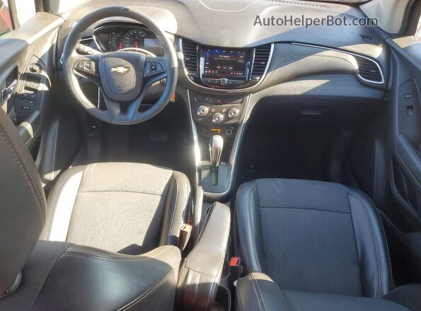 KL7CJPSM1MB372795 2021 CHEVROLET TRAX Red Widok deski rozdzielczej