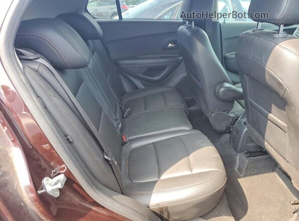 KL7CJPSM1NB505041 2022 CHEVROLET TRAX Burgundy Սալոնի հետևի տեսք