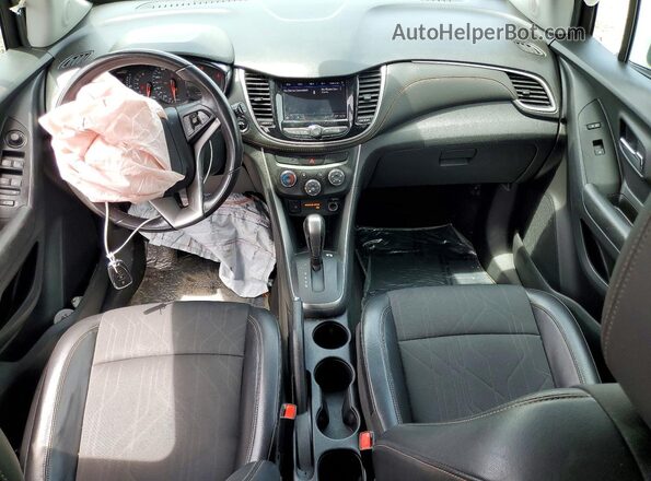 KL7CJPSM1NB512474 2022 CHEVROLET TRAX Silver Vista del salpicadero