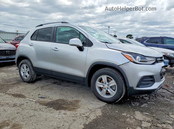 KL7CJPSM1NB512474 2022 CHEVROLET TRAX Silver Delantero derecho