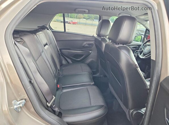 KL7CJPSM1NB566809 2022 CHEVROLET TRAX Серый Вид задней части салона