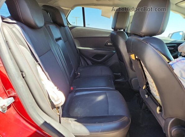 KL7CJPSM2MB373101 2021 CHEVROLET TRAX Burgundy უკანა სავარძლების ხედი