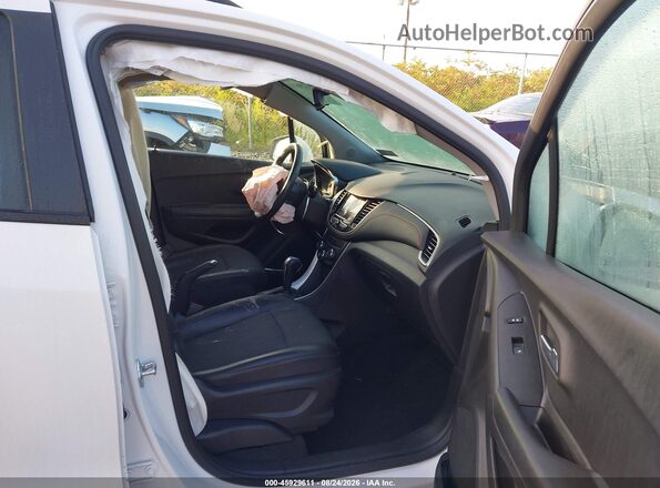 KL7CJPSM3NB542351 2022 CHEVROLET TRAX White Vista interior delantera