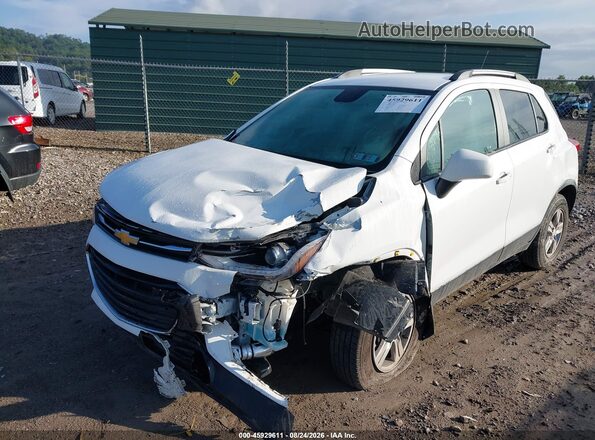KL7CJPSM3NB542351 2022 CHEVROLET TRAX White Vista frontal