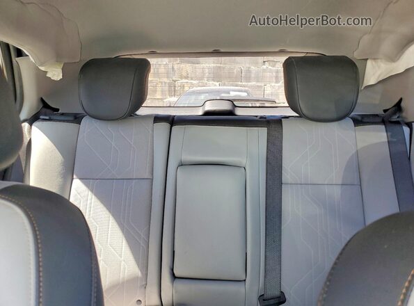 KL7CJPSM4NB533271 2022 CHEVROLET TRAX White Vista de los asientos traseros