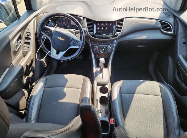 KL7CJPSM4NB536462 2022 CHEVROLET TRAX Black წინა პანელის ხედი