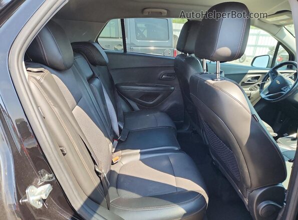 KL7CJPSM4NB536462 2022 CHEVROLET TRAX Black უკანა სალონის ხედი