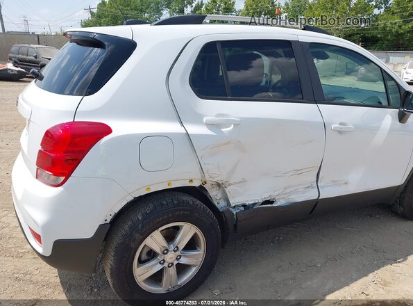 KL7CJPSM6NB551609 2022 CHEVROLET TRAX Белый Вид спереди
