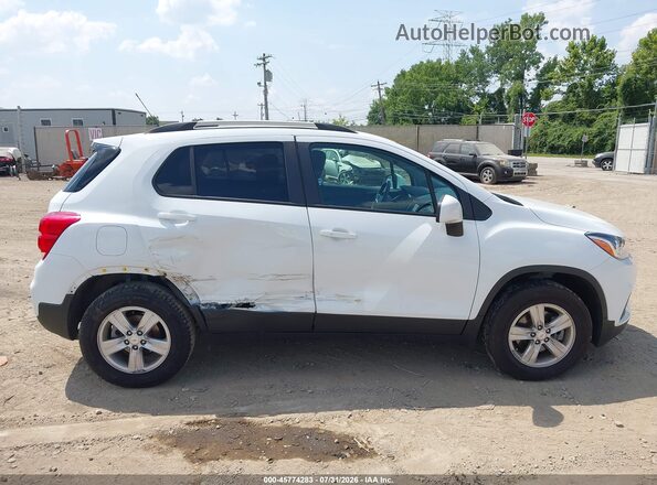 KL7CJPSM6NB551609 2022 CHEVROLET TRAX Белый Вид задней части салона