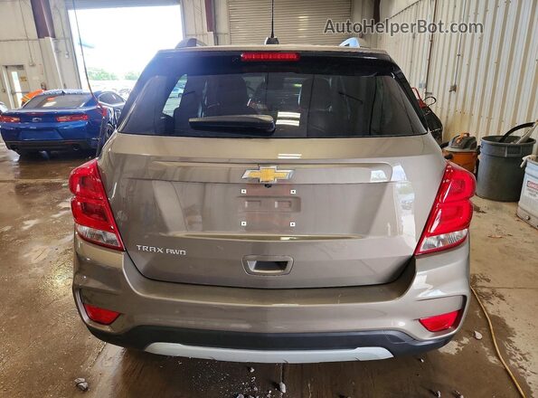 KL7CJPSM7NB556625 2022 CHEVROLET TRAX Tan უკანა ხედი