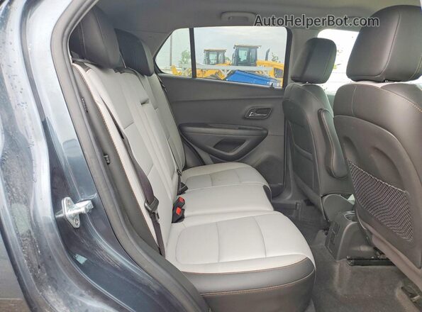 KL7CJPSMXNB533985 2022 CHEVROLET TRAX Blue Vista interior trasera
