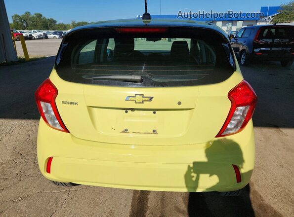 KL8CB6SA1HC761333 2017 CHEVROLET SPARK Yellow Rear interior view