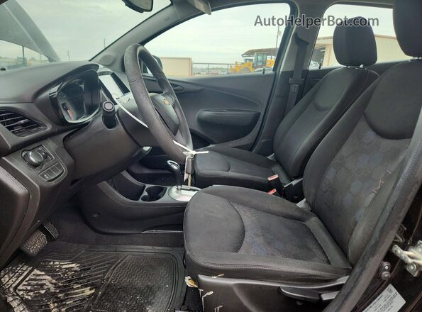 KL8CB6SA1HC799936 2017 CHEVROLET SPARK Черный Вид салона спереди