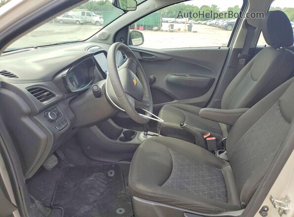 KL8CB6SA5LC423717 2020 CHEVROLET SPARK Бежевый Вид салона спереди