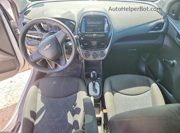 KL8CB6SA5LC462470 2020 CHEVROLET SPARK White Widok deski rozdzielczej