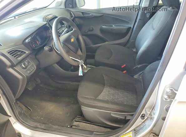 KL8CB6SA7KC719675 2019 CHEVROLET SPARK Silver Вид салону спереду