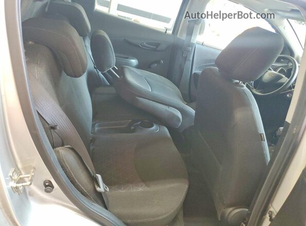 KL8CB6SA7KC719675 2019 CHEVROLET SPARK Silver Вид задніх сидінь