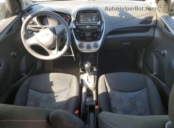 KL8CB6SA9HC839132 2017 CHEVROLET SPARK Red Vista del salpicadero