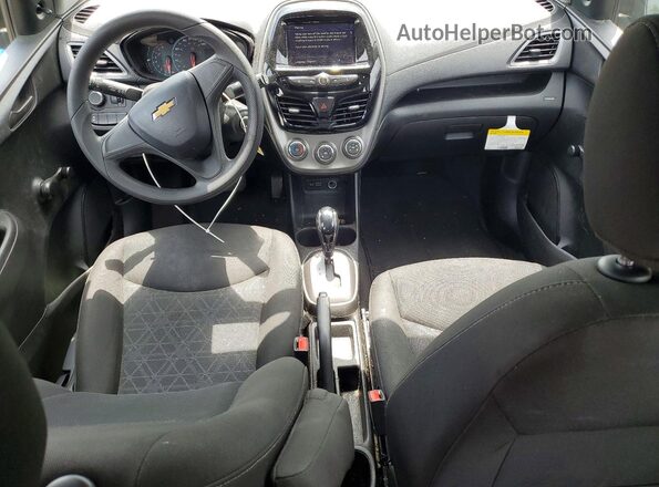 KL8CB6SAXKC720173 2019 CHEVROLET SPARK Серый Вид панели приборов