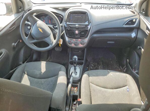 KL8CB6SAXKC822010 2019 CHEVROLET SPARK Red Вид панелі приладів