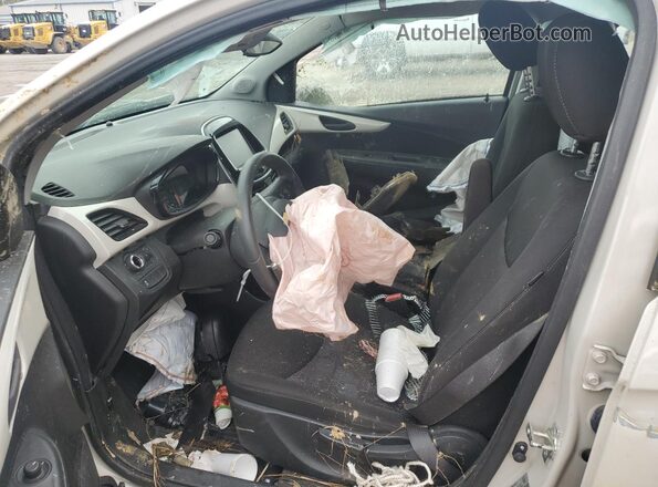 KL8CD6SA0HC830247 2017 CHEVROLET SPARK Серый Вид салона спереди