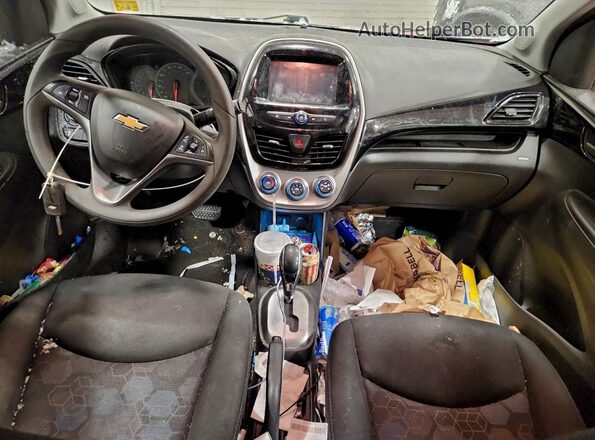 KL8CD6SA0JC426743 2018 CHEVROLET SPARK Red Vista del salpicadero