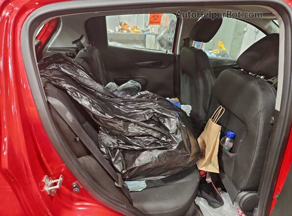 KL8CD6SA0JC426743 2018 CHEVROLET SPARK Red Vista de los asientos traseros