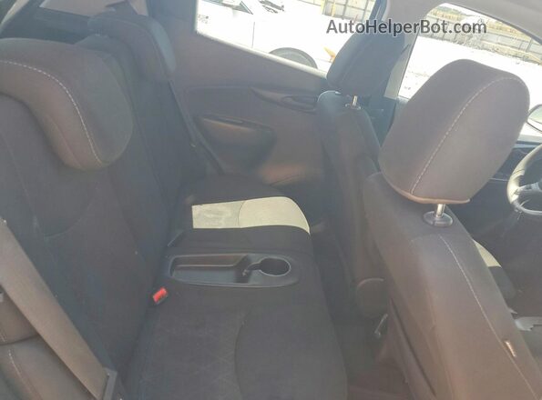 KL8CD6SA0LC447997 2020 CHEVROLET SPARK White Widok tylnych siedzeń