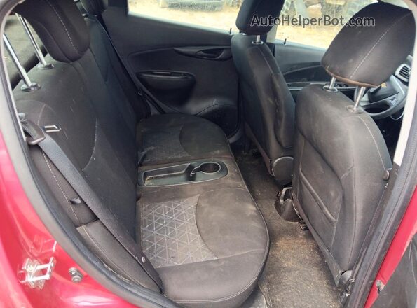 KL8CD6SA0LC459972 2020 CHEVROLET SPARK Red Vista de los asientos traseros