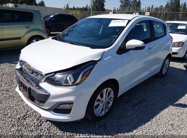 KL8CD6SA0MC216793 2021 CHEVROLET SPARK Белый Передняя левая четверть