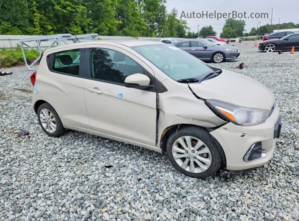 KL8CD6SA1GC563568 2016 CHEVROLET SPARK Cream Delantero derecho