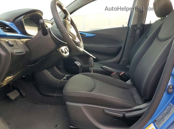 KL8CD6SA1JC423558 2018 CHEVROLET SPARK Blue Widok wnętrza z przodu