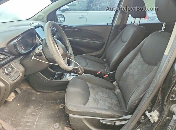 KL8CD6SA1JC448573 2018 CHEVROLET SPARK Черный Вид салона спереди